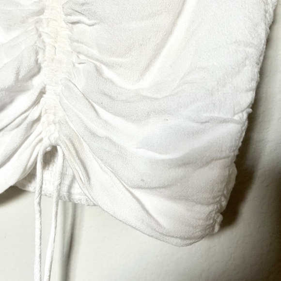 Princess Polly Darshan Top White Center Ruching Puff Sleeve Crop Top US 2 - Picture 4 of 9